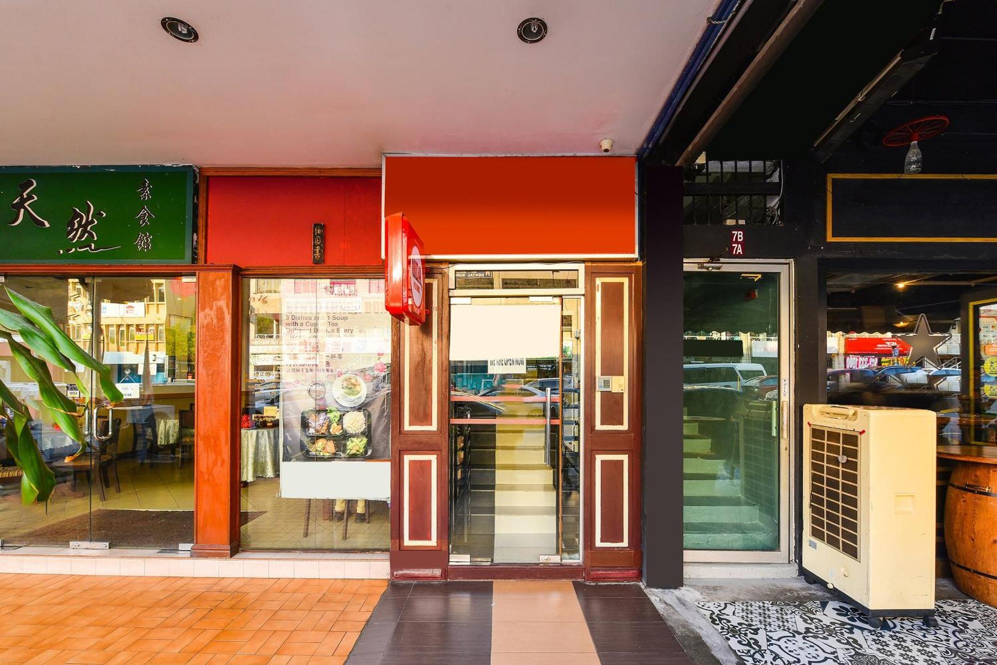 Super Oyo 90562 J Hotel Pj Petaling Jaya Exteriör bild